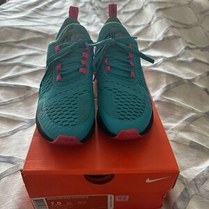 Nike WMNS Air Max Captivate White with Light Blue Accents - Size 7.5